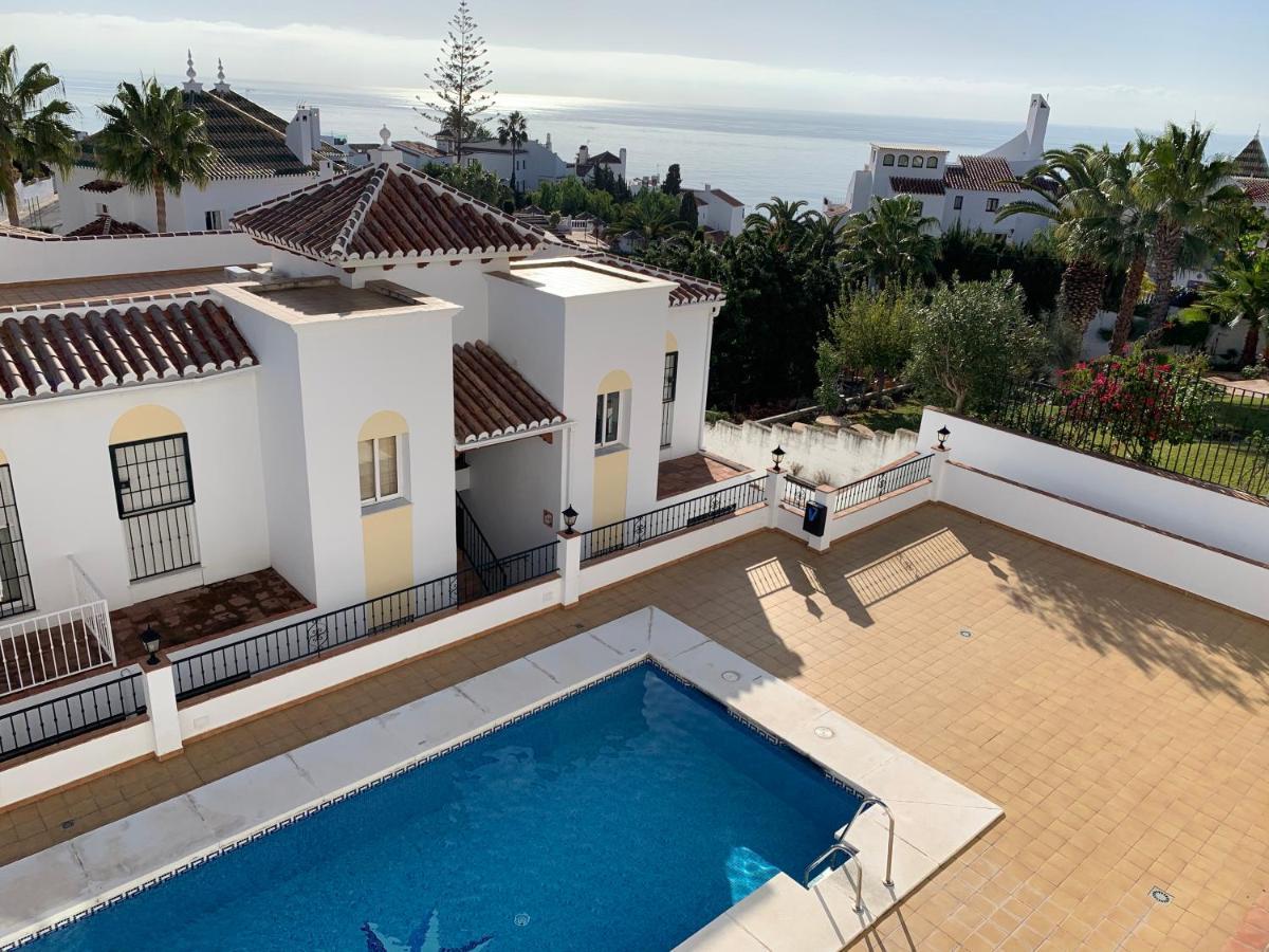 Playa Burriana, Tva Terasser, Havsutsikt, Pool Nerja Luaran gambar